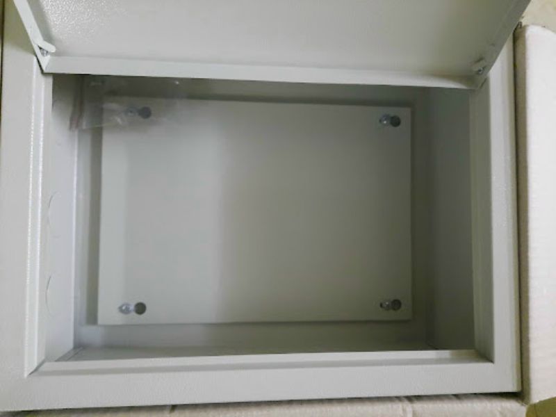 Vỏ tủ điện 400x300x150-3