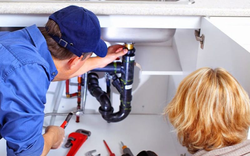 Cách vệ sinh máy lọc nước tại nhà đơn giản 