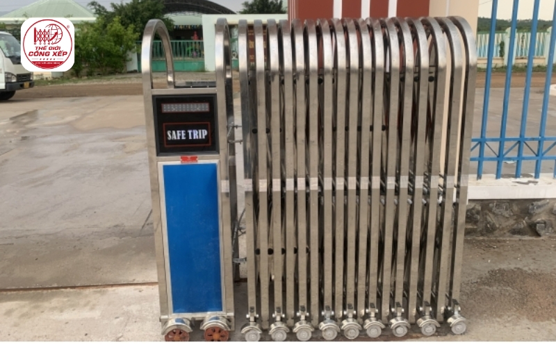 Cổng xếp trong nước