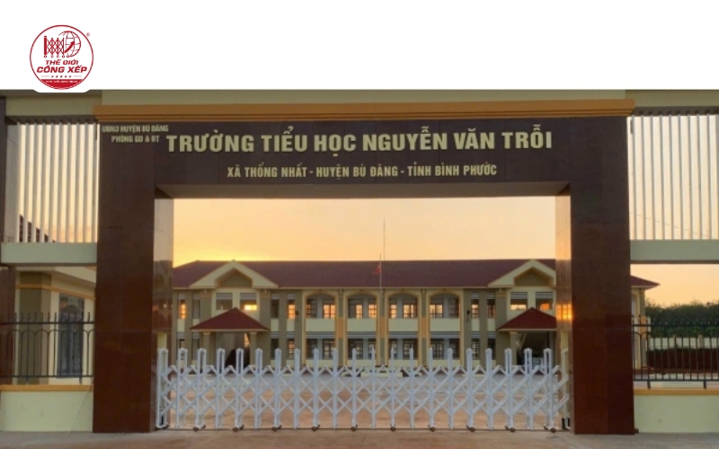 cổng xếp trong nước